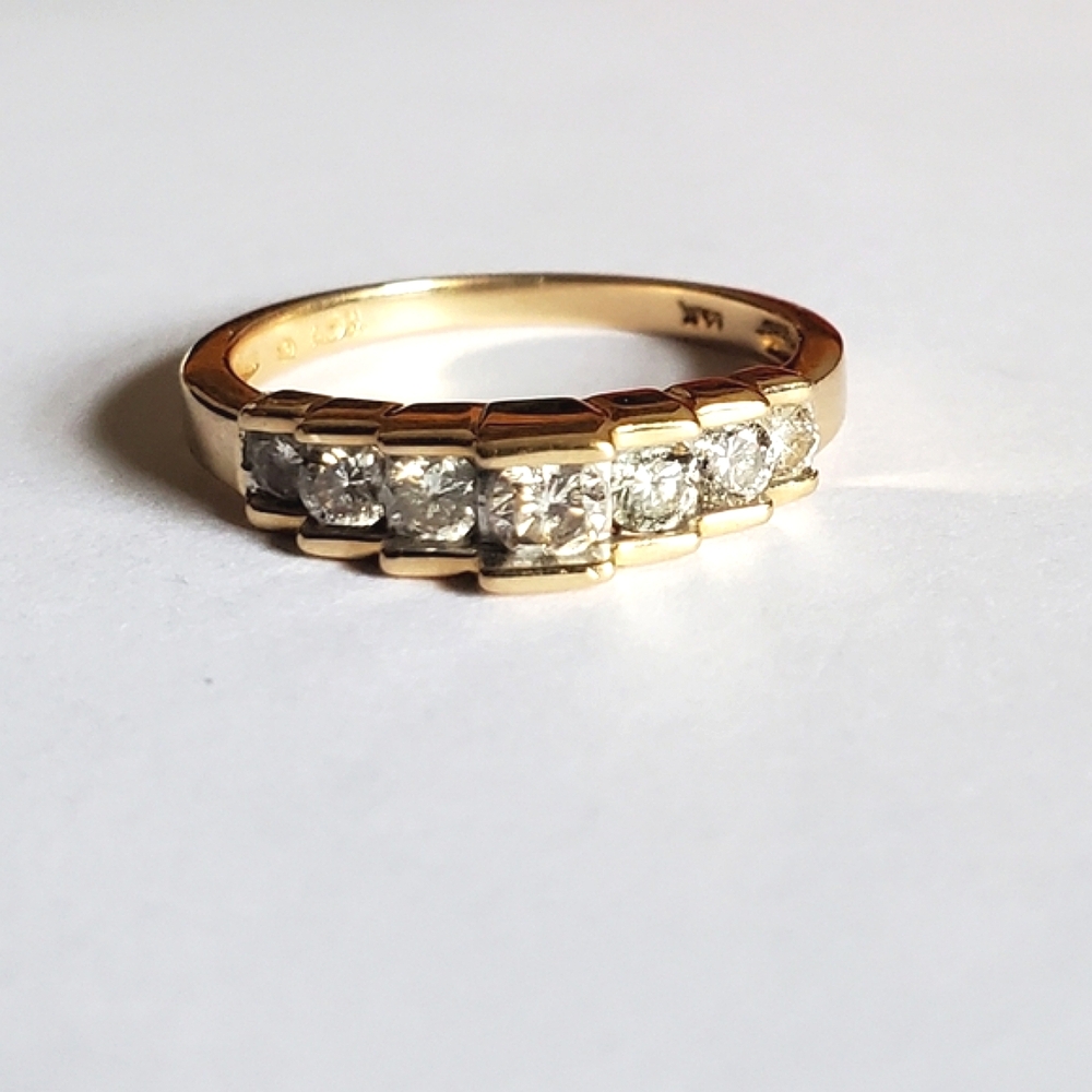 Elegant 14k Yellow Gold .75ct 7  Diamond Wedding Band Ring Sz7